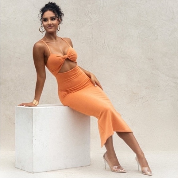NWT JLUXLABEL Orange Midnight Memories Knot Cut Out Fitted Midi Dress Size M - Picture 2 of 8